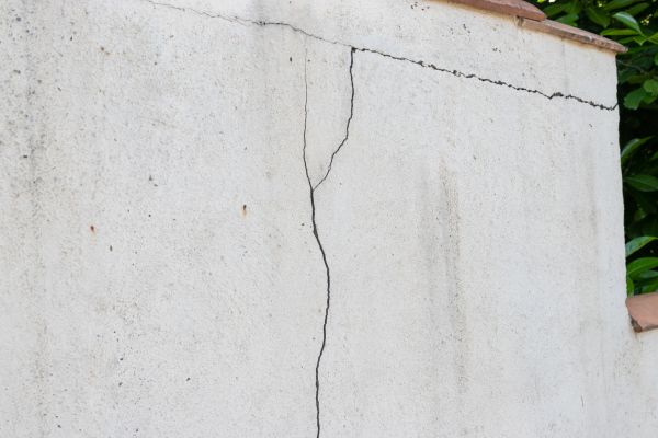 Cost of Foundation Crack Patching in Plymouth